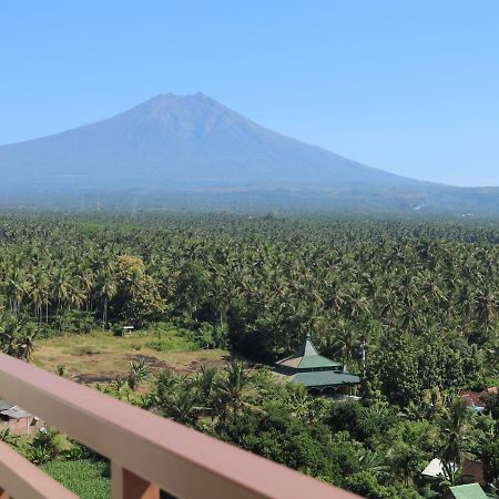 Illira Hotel Banyuwangi Banyuwangi  Dış mekan fotoğraf