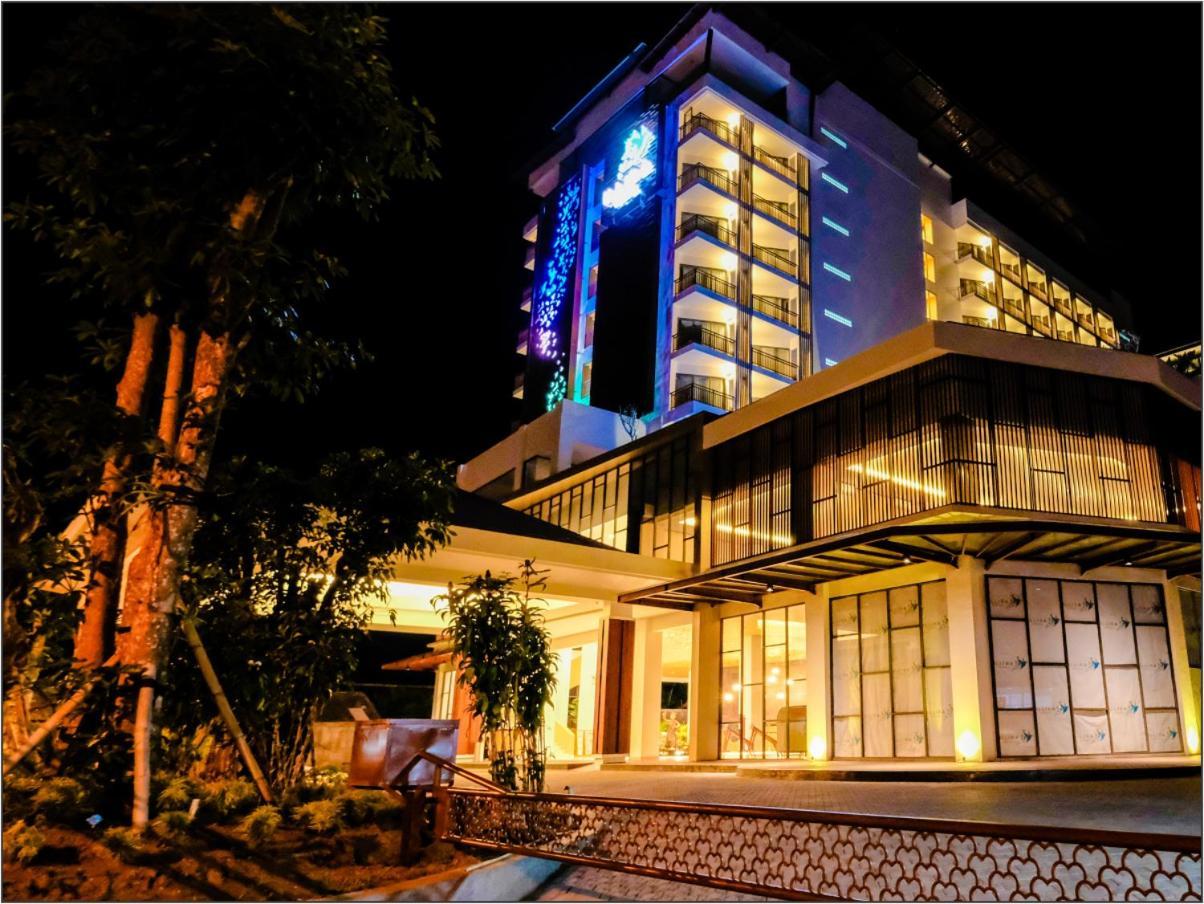 Illira Hotel Banyuwangi Banyuwangi  Dış mekan fotoğraf